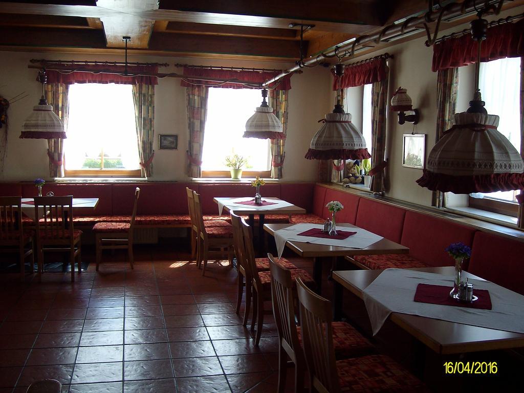 فندق Versbichlفي  Gasthaus Zur Melzen المظهر الخارجي الصورة